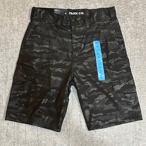 Iron Co Stretch Performance Hybrid Cargo Shorts Blackout Camo - Size 32